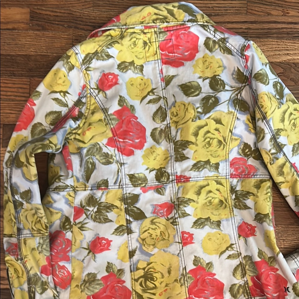 Hurley Red and Yellow Jean Jacket with Tailored Design - Picture 10 of 10